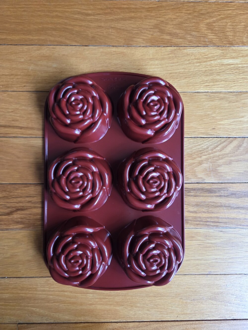Nordic Ware Rose-Shaped Bundt Cake Pan